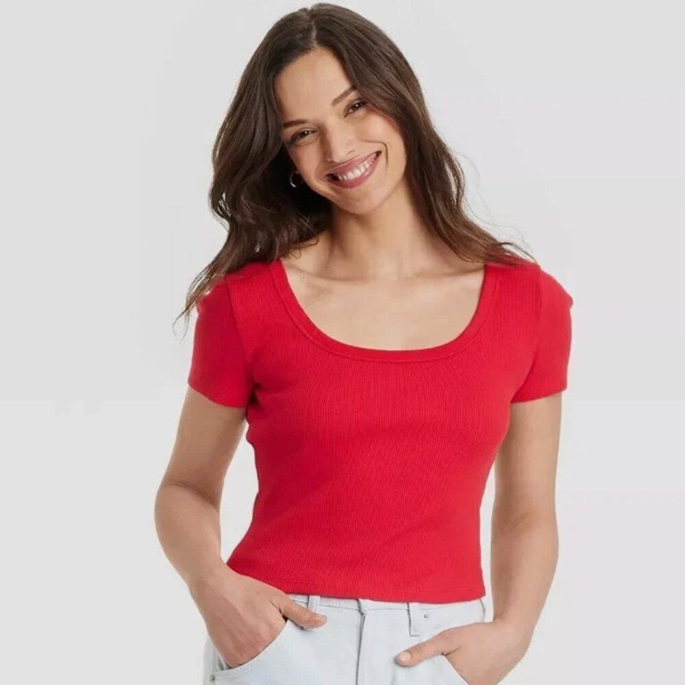 Universal Thread Shrunken Short Sleeve Scoop Neck Ribbed Tee Shirt Red Poppy NWT